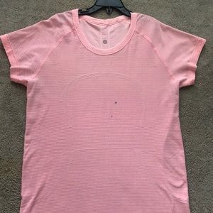 Lulu lemon pink shirt